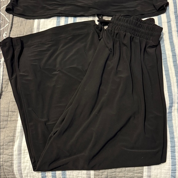 Dear Scarlett Lounge Set - Picture 2 of 7